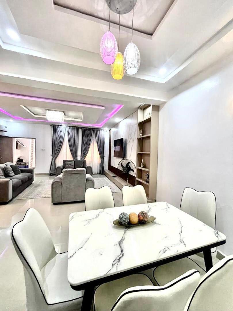 Appartement 2 Units Of 2Bed Gaduwa à Abuja Extérieur photo